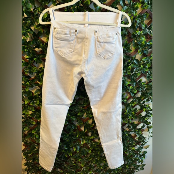 White Colombian Jeans - Picture 3 of 5